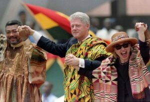 Kente Ghanaian textile - Bill clinton kente fabric bellafricana