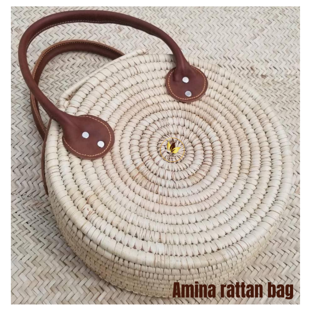 Yasmin crafts Amina rattan bag on bellafricana marketplace.